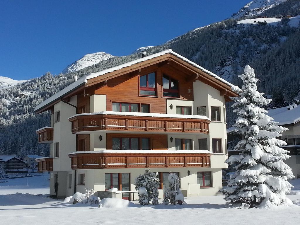 Ferienhaus Antigua Saas-Grund Luaran gambar
