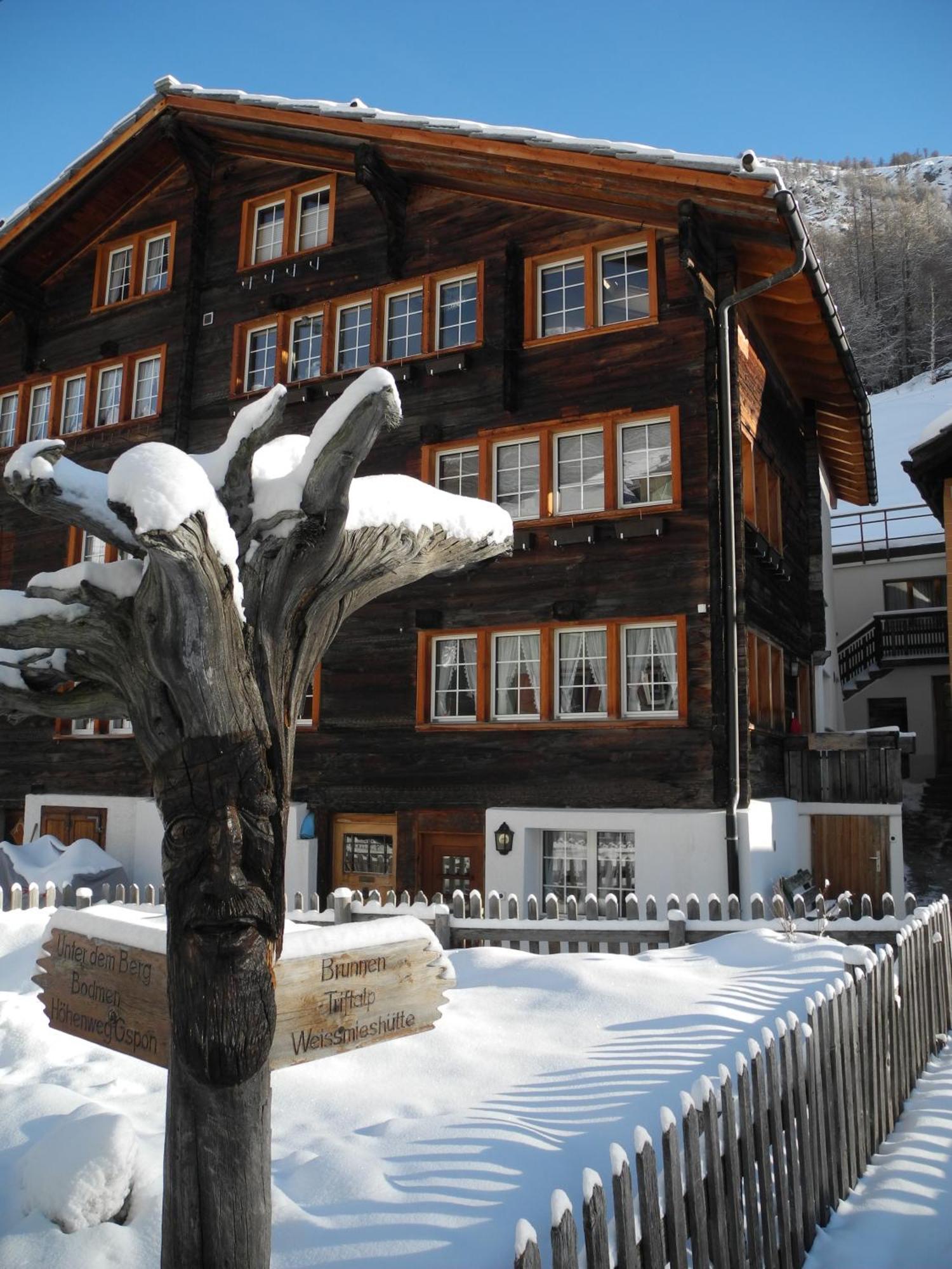 Ferienhaus Antigua Saas-Grund Bilik gambar